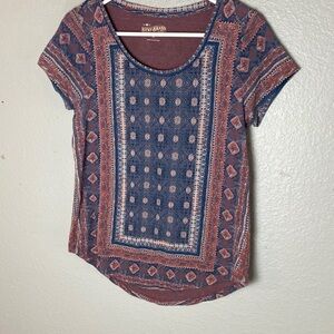Lucky Brand Women's Blue and Red Geometric Tee